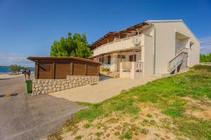 Το κτήριο όπου στεγάζεται  το διαμέρισμα +73 φωτογραφίες