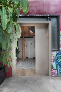 Fotografie z fotogalerie ubytování The Urban Chalet v destinaci Tel Aviv