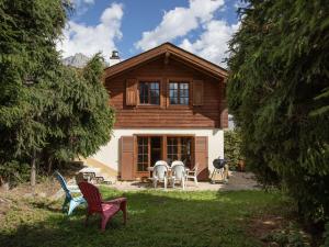 Zahrada ubytování Chalet Véronique by Interhome