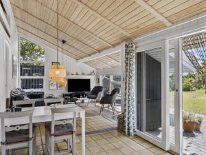 Zahrada ubytování Holiday Home Gita - 2-2km from the sea by Interhome