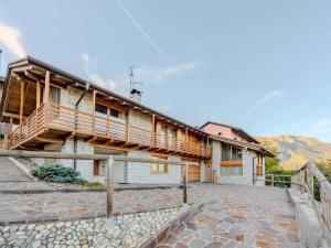 Budova, kde se prázdninový dům nachází