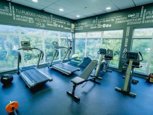 Fitness centrum a/nebo fitness zařízení v ubytování ibis Asuncion