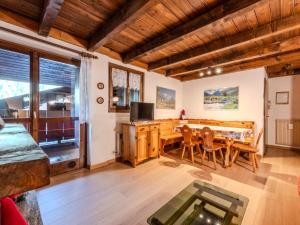 Χώρος καθιστικού στο Apartment Mansarda al Doss by Interhome