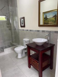 Koupelna v ubytování 3D Annie's Place Rawdons Country Estate