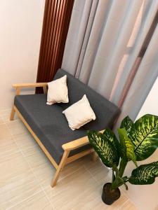 Fotografie z fotogalerie ubytování Seven-Eleven Inn 1BR Condo - Royal Oceancrest Mactan v destinaci Mactan Island + 98 fotografií