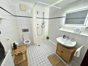 Koupelna v ubytování Central Apartment near Messe - Barrier-Free - Netflix + 20 fotografií