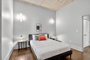 Katil atau katil-katil dalam bilik di Towers At Opop 401 Spacios And Cozy 1 Bd 1 B