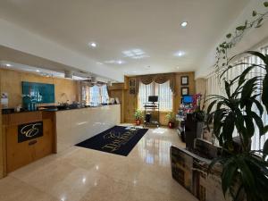a large room with a kitchen and a living room at The Eldon Luxury Suites in Washington