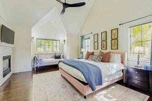 Ένα ή περισσότερα κρεβάτια σε δωμάτιο στο The Timberline Escape