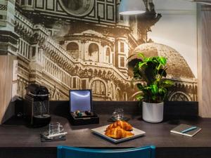 Jídlo v hotelu nebo okolí