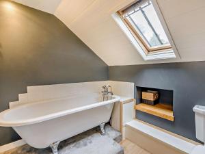 Un baño de 3 Bed in Kirriemuir 96317 71 fotos más