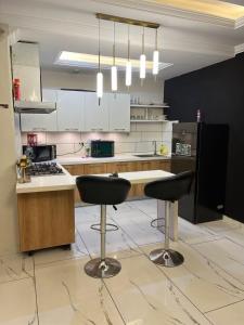 Nhà bếp/bếp nhỏ tại Apartment in Rawalpindi