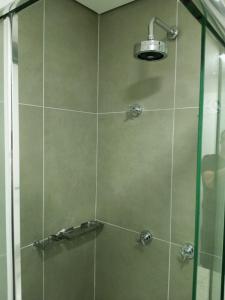 Ένα μπάνιο στο Apartamento na Liberdade a 300 metros do Metro e Feirinha da Liberdade