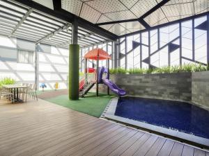 Bazén v ubytování Ibis Styles Jakarta Sunter nebo v jeho okolí