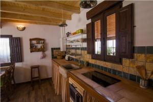 Dapur atau dapur kecil di Casa con encanto el Castaño
