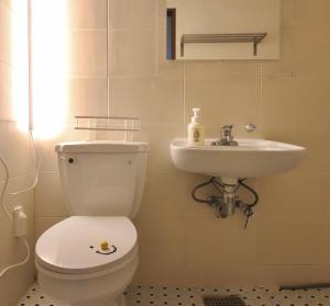 Phòng tắm tại Seoul Station 5min Walk Elevator Free Parking