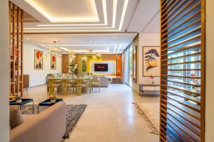 Et tv og/eller underholdning på Zen Villa Private Parking