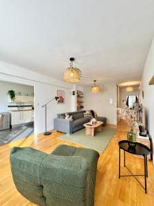 Χώρος καθιστικού στο Chez Marc, avec vue verdoyante et parking privé