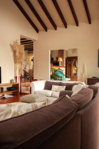 Χώρος καθιστικού στο Roca Art House