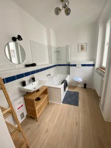 Koupelna v ubytování 4 sleep Apartment - City Apartment