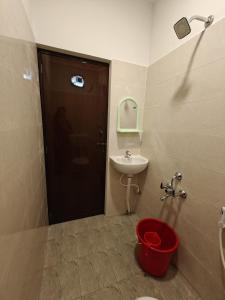 チェンナイにあるHOMESTAY NEAR AlRPORT - 3BHK , 1 BHK AND STUDIOのギャラリーの写真