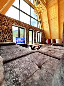 Χώρος καθιστικού στο Panorama of the Mountains