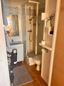 Et badeværelse på Le Sunset