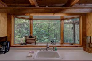 Φωτογραφία από το άλμπουμ του Hidden Creek Cabin σε Fleetwood +88 φωτογραφίες