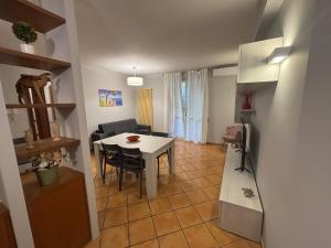 Kuchyň nebo kuchyňský kout v ubytování Holiday Home Gianna Cava de' Tirreni