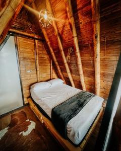Katil atau katil-katil dalam bilik di Glamping Villa Pedregal