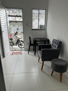 Χώρος καθιστικού στο Kit net