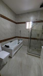 Ένα μπάνιο στο The Retreat