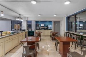 Ảnh trong thư viện ảnh của SureStay Studio by Best Western Victoria ở Victoria