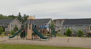 Kawasan permainan kanak-kanak di The Family Hub-Moncton Central-NBCC-Casino NB