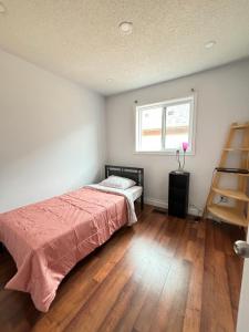 Gallery image of Mississauga Guest House McDowell in Mississauga