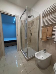 Ένα μπάνιο στο Roxy's Home in Rome