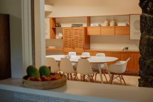 Kuchyň nebo kuchyňský kout v ubytování Villa Mountain Getaway with a Pool Hot Tub 5 Beds + 55 fotografií