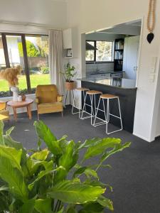 Fotografie z fotogalerie ubytování Stunning Sun Filled Home v destinaci Tauranga