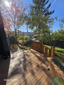 Gallery image of Appartement, Jacuzzi et terasse in Longueuil