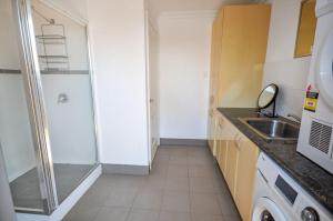Kuchyň nebo kuchyňský kout v ubytování Pilbara Chalet Private 1x1 + 3 fotografie