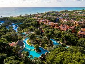 Photo de la galerie de l'établissement Iberostar Paraíso Beach, à Puerto Morelos