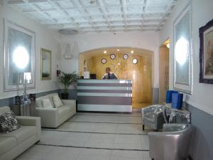 Predvorje ili recepcija u objektu Hotel d'Este