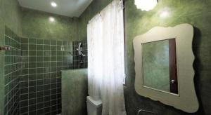 O baie la Baan Parinda (Pompom Home) +66 fotografii