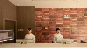 Personalul de la Jtour Inn Wuxi Meiyuan Kaiyuan Temple Metro