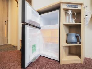 Bannaguroにあるたびのホテル石狩の冷蔵庫(部屋内に開閉可能)