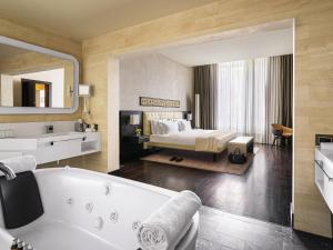 Foto dalla galleria di BERD'S Hotel a Chişinău