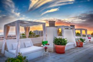 Gallery image of Apartamentos Oro Blanco in Playa de las Americas