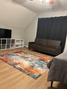 Χώρος καθιστικού στο Home In Atlanta