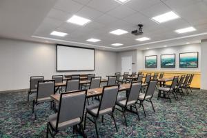 Konferenční prostory v ubytování Home2 Suites by Hilton Milwaukee Brookfield + 73 fotografií