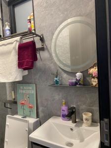 Ένα μπάνιο στο Serene Stays